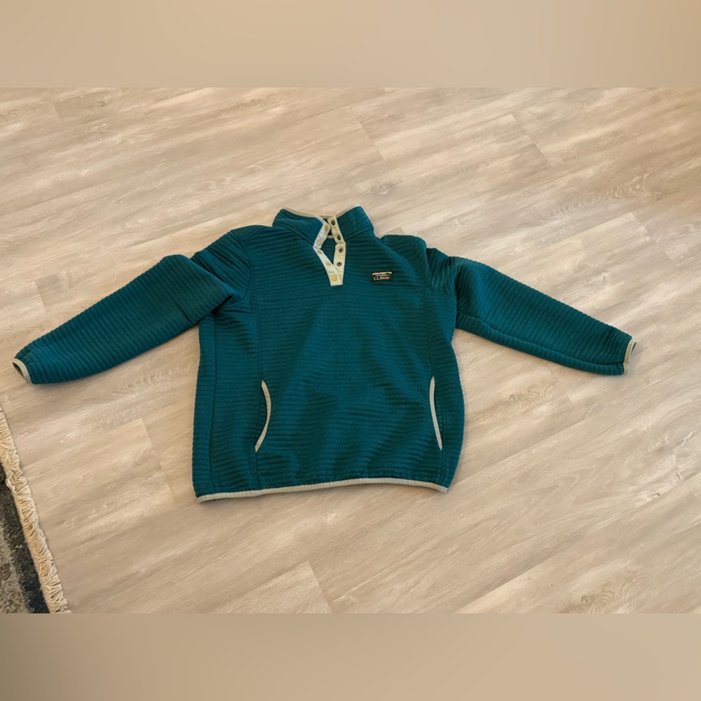 L.L. Bean Green Women's pullover (size L)